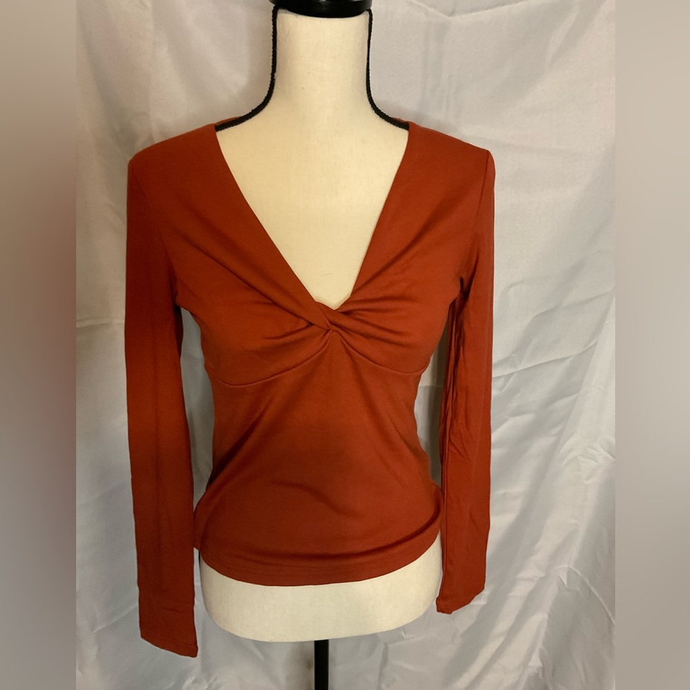 💸 V Neck Top